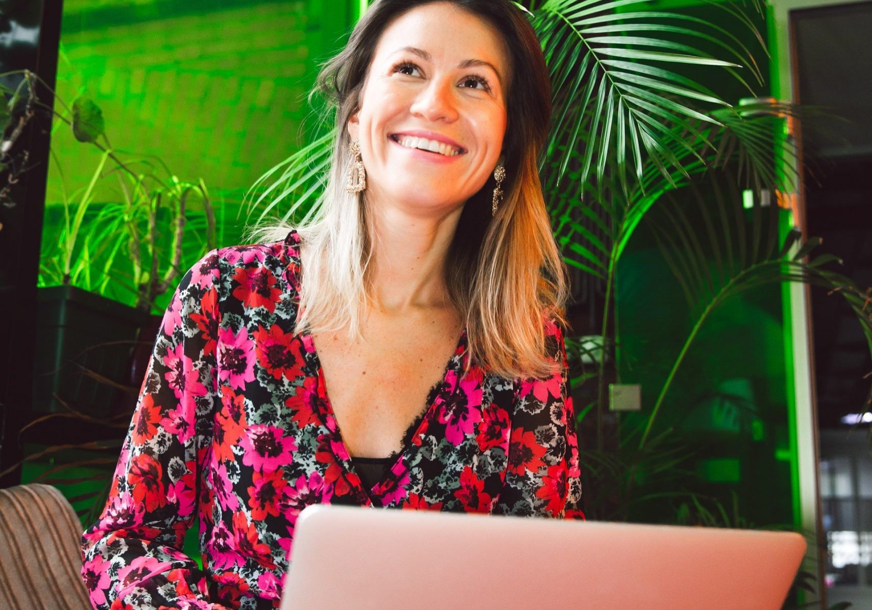 woman-in-red-and-black-floral-dress-using-macbook-3746939 woman-in-red-and-black-floral-dress-using-macbook-3746939